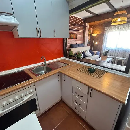 Alquilaencanarias Medano Lugar De Encuentro * El Médano