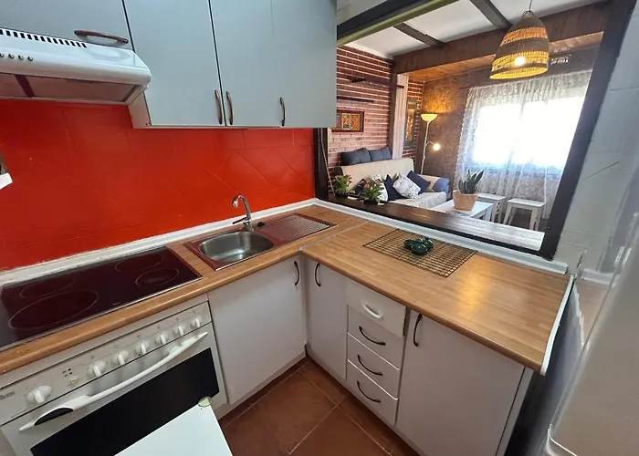 Alquilaencanarias Medano Lugar De Encuentro * El Médano